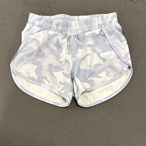 All in Motion Women's Athletic Shorts - Light Gray Camouflage